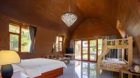 Floral · Rizhao Youyou Valley Homestay - balcony