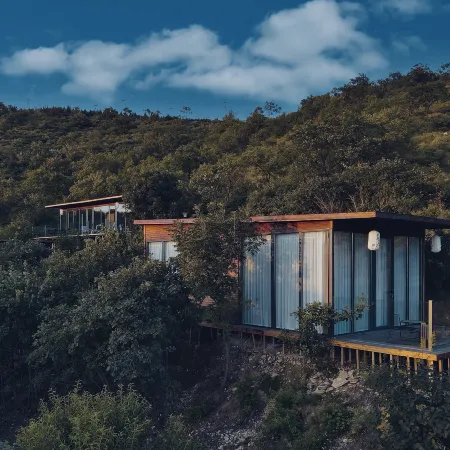 Shan Ye Yun Ye · Private Hot Spring Qingye Homestay (Xinmi)