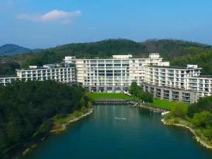 HENTIQUE RESORT TIANMU LAKE