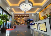 Puningboer Man Light Luxury Apartment