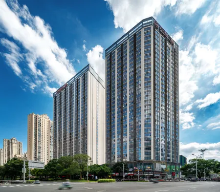 Youth Sunshine Hotel (Zhangzhou Wanda Plaza) Отели рядом со станцией Zhangzhou Railway Station