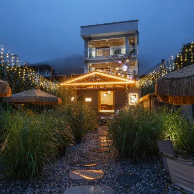 Dengfeng Courtyard Homestay (Mianzhu Qingping Yingfeigu) Hotels near Yingfei Valley