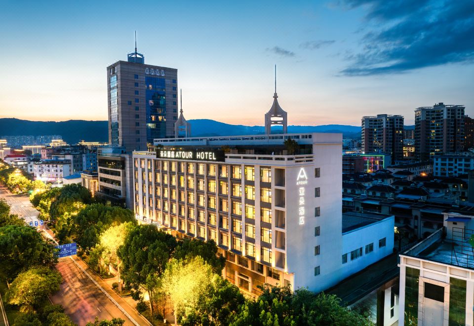 hotel overview picture