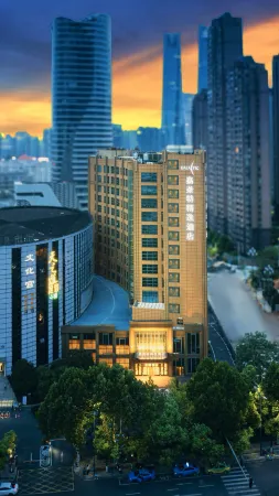 Galactic G-Luxe Hotel Отели рядом с достопримечательностью «Qiushui Square»