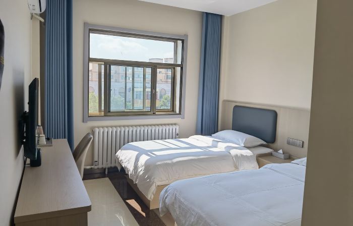 Jingtai 7-day Intelligent Hotel