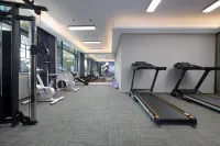 Lavande Hotel(Shaoshan Former Residence Scenic Area High Speed Railway Station Hotel) - Gym