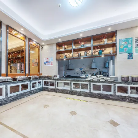 Geng Ma Jin Peacock Hotel