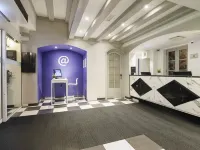 Ibis Styles Amsterdam Central Station Hoteles cerca de Mercado Noordermarkt