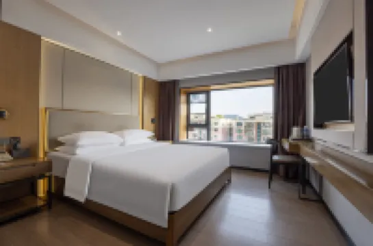 Poltton International Apartment (Foshan Shunde Qinghui Garden) Hotels near Shunfeng Mountain Park