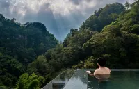 Trip.com Group Country Retreats (Mount Emei Yixi-Qingyin Joint Resort) - Luxury