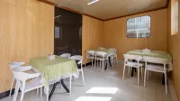 Floral Hotel·Yuehaiyuan Hotel (Weihai Liugong Island Photo Frame Branch)