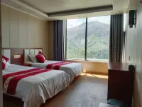 來古冰湖景觀飯店