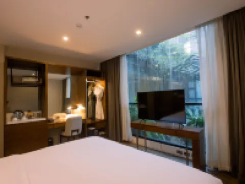 The Henry Hotel Roost Bacolod Hotels in Bacolod