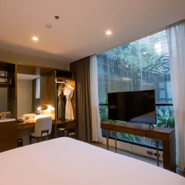 The Henry Hotel Roost Bacolod