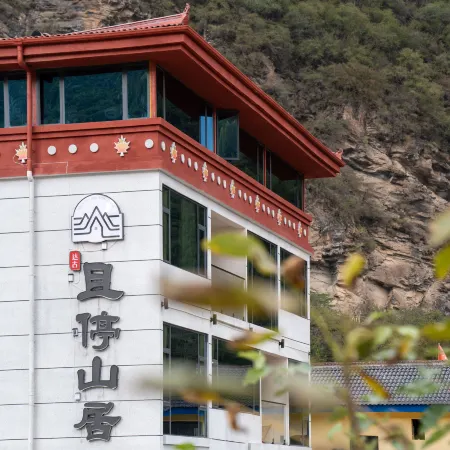 Stay on the mountains