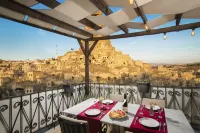 Portal Cappadocia Hotel - Infinity Pool & Castle View