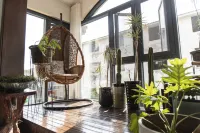 Kaifeng Moran Homestay (Wansui Mountain Da Song Wuxia City)