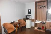Shiquan Donghui Hanjin Hotel (Qinba Fengqingyuan)