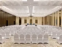Hilton Garden Inn Dubai Business Bay Hotels near Oasis Center