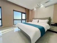 Sanshe Homestay (Wuwei Tianyi Caifu Square)