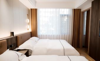 Starry Sky Hotel