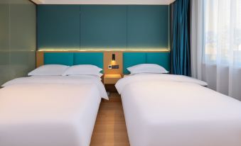 Qingmu Hotel (Nanjing Tanqiao Commercial Street Kening Road Subway Station Branch)
