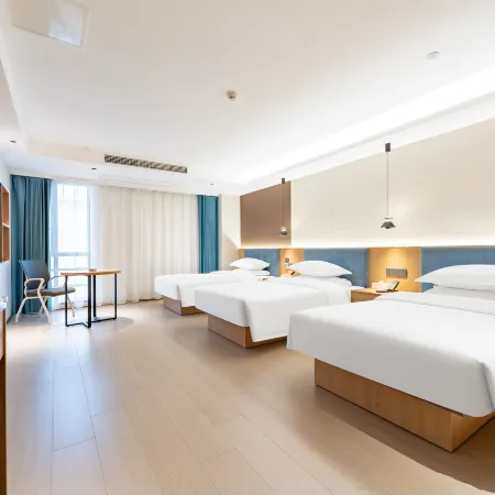Run Hotel (Yancheng Baolong Square Luming Road)