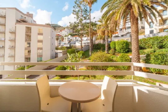 Muthu Raga Madeira Hotel