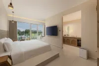 Yang zhou XuTang hot spring Resort Hotels near Yangzhou Taizhou Airport