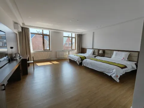 Shibazhan Ewenki Ethnic Township Tourism Service Reception Center C Building