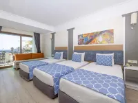 Armas Labada Hotels near Kiris