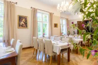 Palac Mysliwski Orle Solutions Hotels in Walcz County