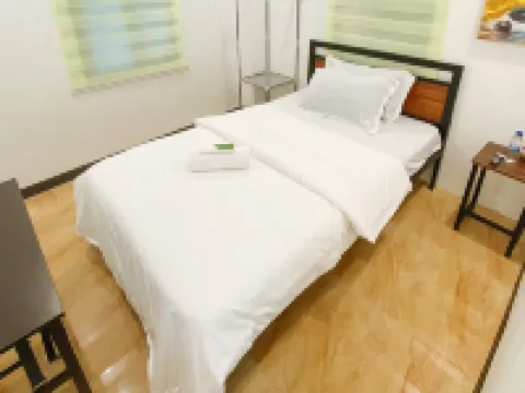 UrbanView @ Balzain East Tuguegarao City by RedDoorz Hotels in Tuguegarao