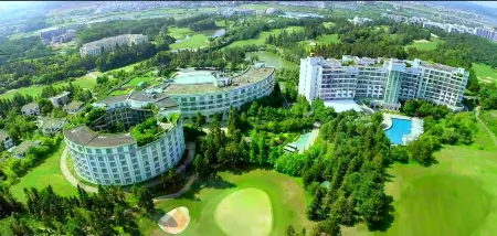 Huangshan Golf Hotel