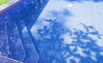 Mosaic Liwliwa Hotel Near Beach