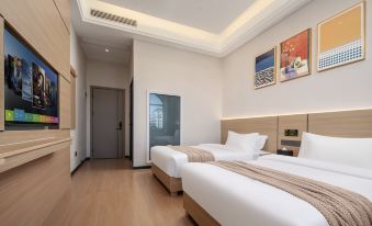 Hotels in Yue