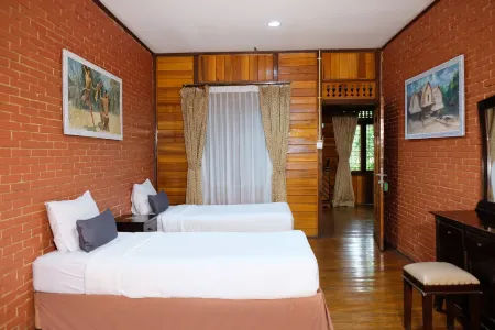 Jambuluwuk Convention Hall & Resort Batu