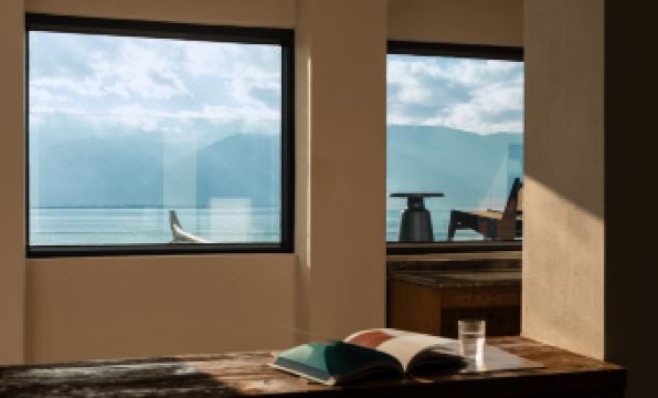 MeiChenDaiShuiHe DesignerReaortB&B with full sea view