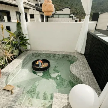 Xitang Wild Mountain Hot Spring Boutique Stay (Hanhua Tianmashan Hot Spring Resort Area)