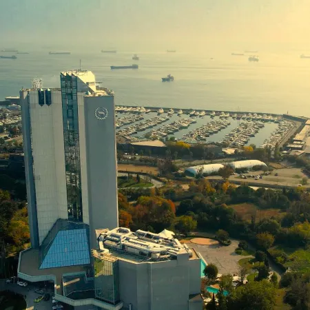 Sheraton Istanbul Atakoy Hotel Отели рядом с достопримечательностью «Бакыркёй»