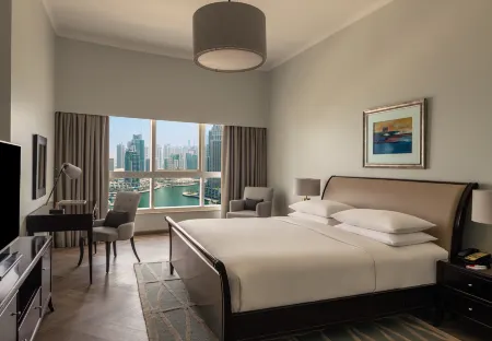 Dubai Marriott Harbour Hotel & Suites
