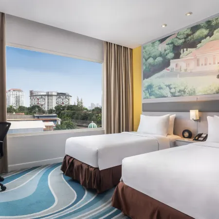 Mercure Jakarta Cikini Отели рядом с достопримечательностью «Посольство Египта»