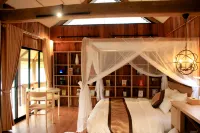 Gia Trang Heian Hoa Binh Hotels in Cao Phong District