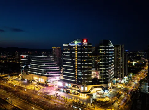 南京萬公館スマートホテル（浦口萬匯城地下鉄駅青奧体育公園体育館） 南京市体育訓練センター周辺のホテル