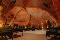 Dongfengyun Niuduoluo Music Castle Hotel - بار
