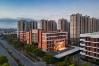HanTing Hotel (Shanghai Jiangyangbei Road) Hôtels à proximité de : Shanghai Jiguang Polytechnic College