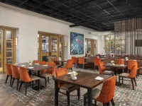 DoubleTree Suites by Hilton Hotel Austin Downtown Capitol Hotels near Deep Eddy Park