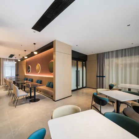 Ni Hao Hotel (Suizhou Jiaotong Avenue Luhe Store )