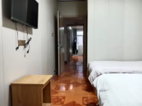 Dongfang Hotel (Xiangcheng Ping'an Avenue East Bus Station)
