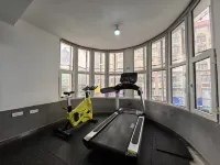 Renhe Hotel - Fitnessstudio
